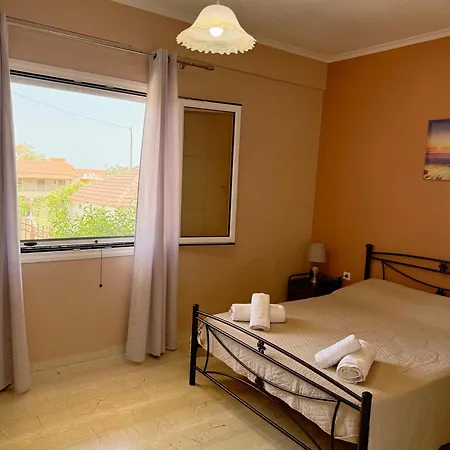 Maria's Poros (Kefalonia)